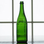 750 ml green champagne bottle.